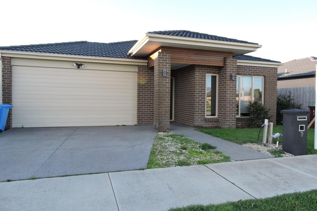 3 DODGE TCE, CRANBOURNE EAST, VIC 3977