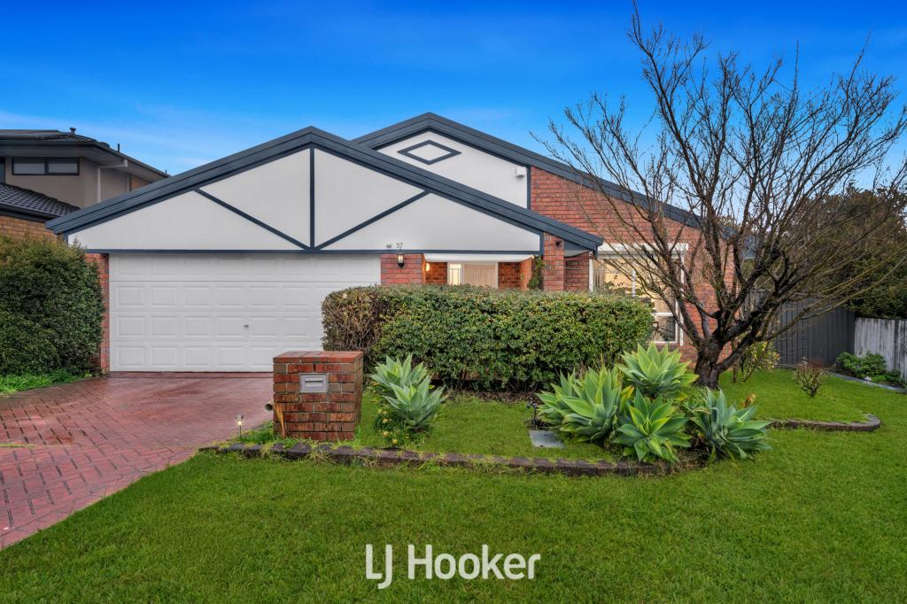 37 Lawson Way, Endeavour Hills, VIC 3802