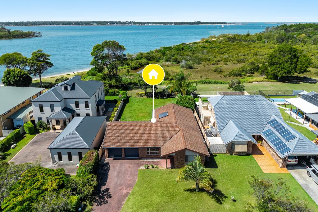 34 THE PENINSULA, YAMBA, NSW 2464