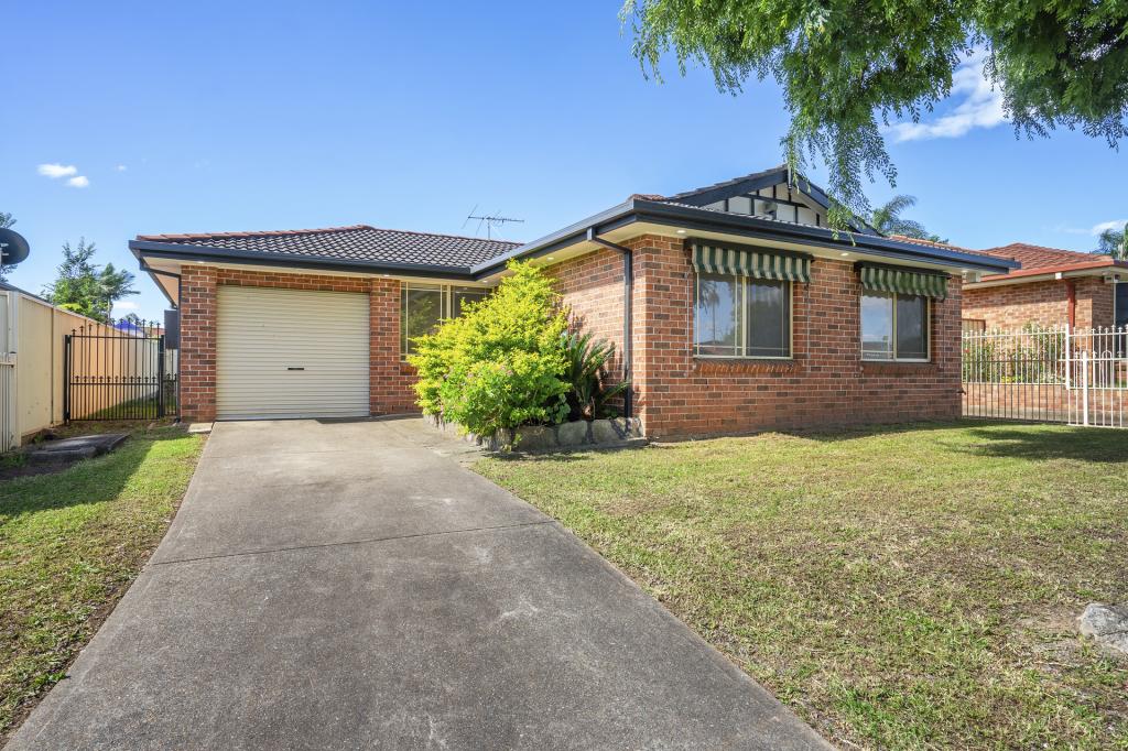 120 SOUTHEE CCT, OAKHURST, NSW 2761