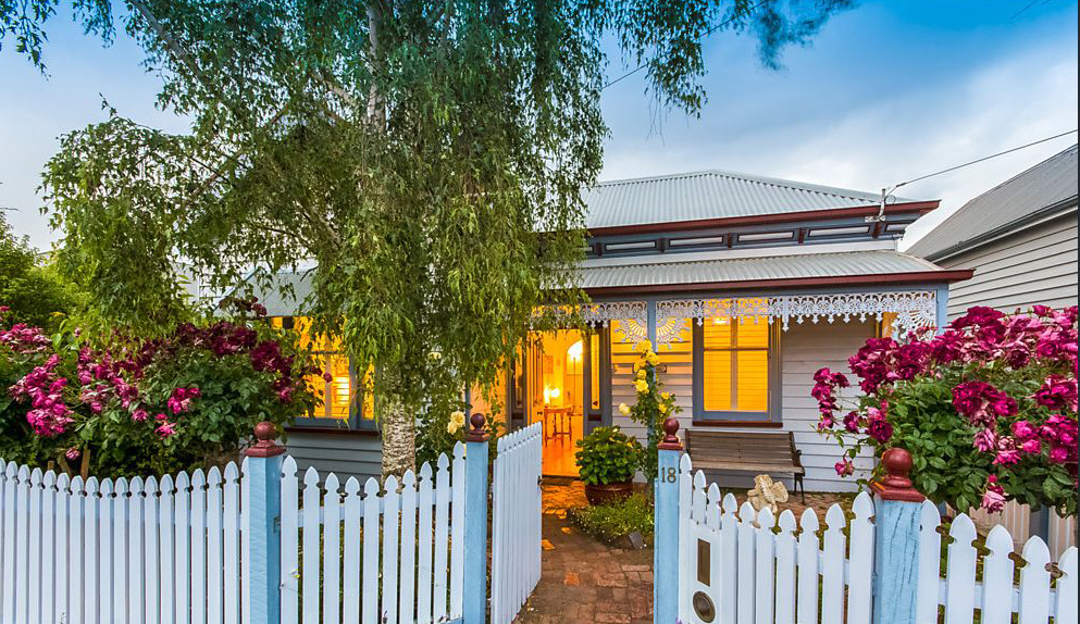 18 Catherine St, Geelong West, VIC 3218