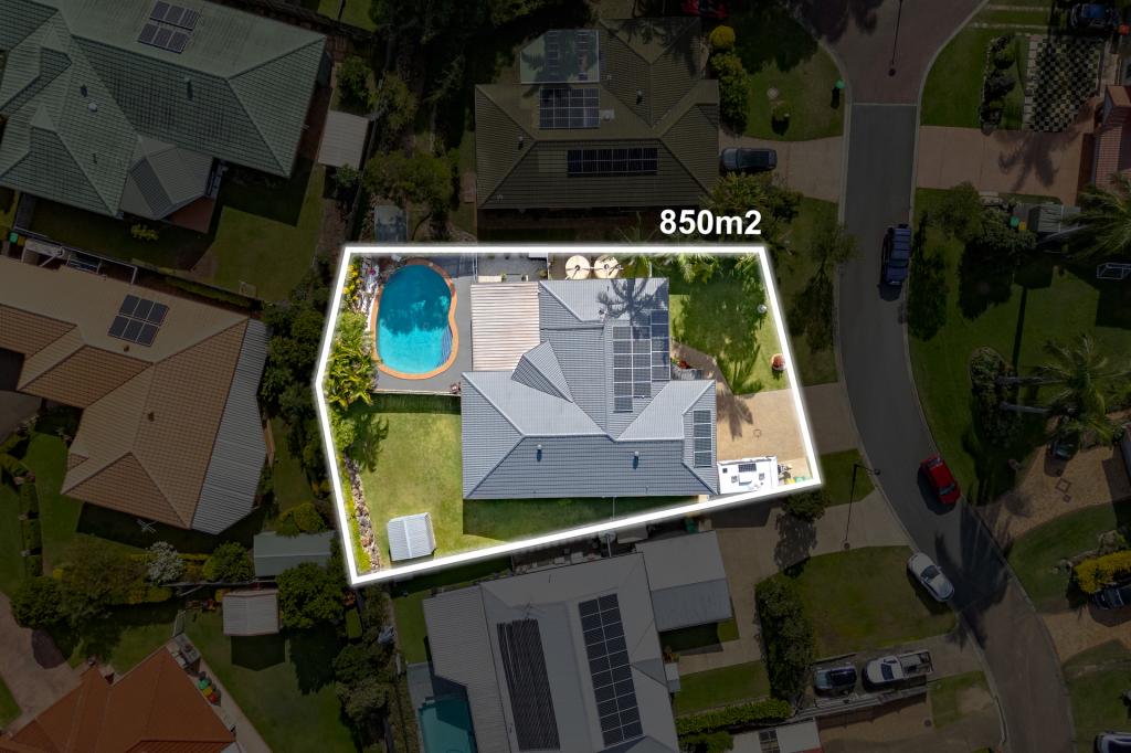 11 Howard Ct, Arana Hills, QLD 4054