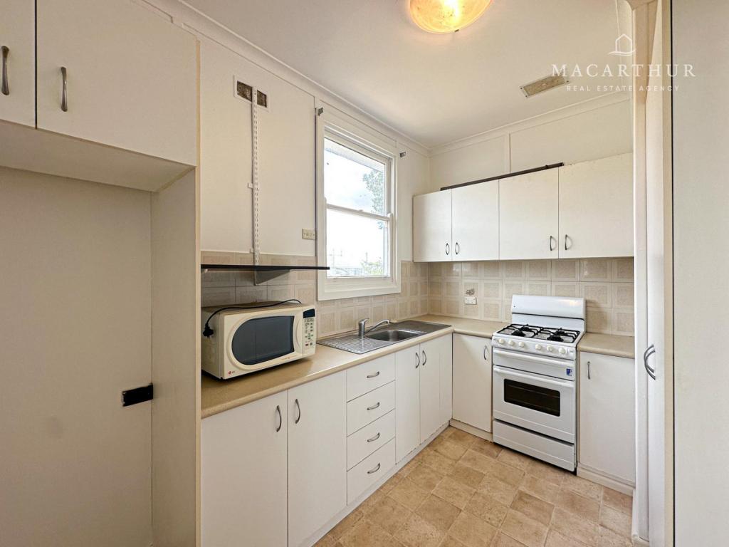8 Margaret Ave, Mount Austin, NSW 2650