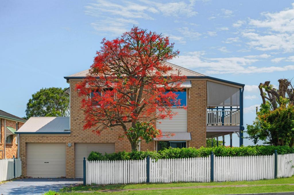 2 Picton Pde, Wynnum, QLD 4178