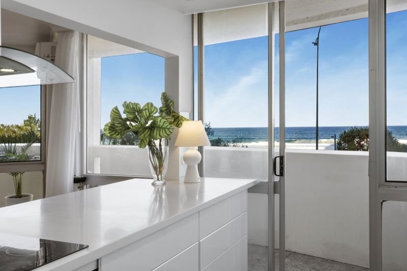 6/114 The Esplanade, Surfers Paradise, QLD 4217