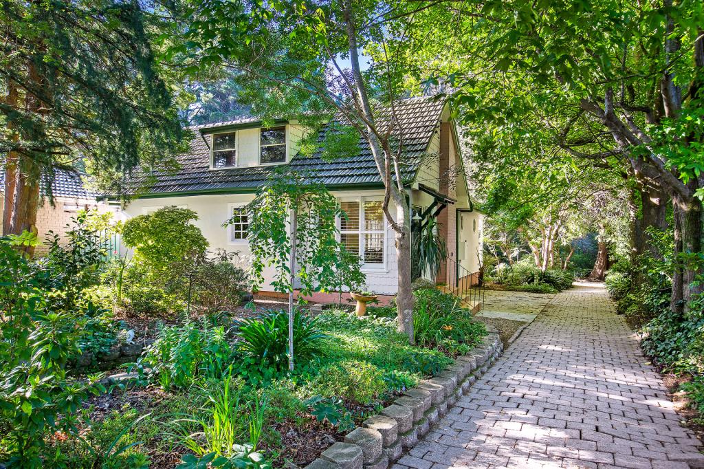 26 Scott Ave, Leura, NSW 2780