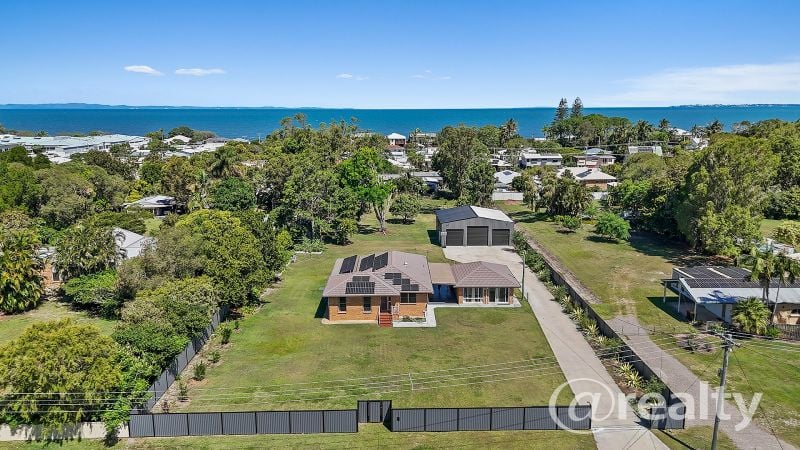 12 Rogers St, Beachmere, QLD 4510