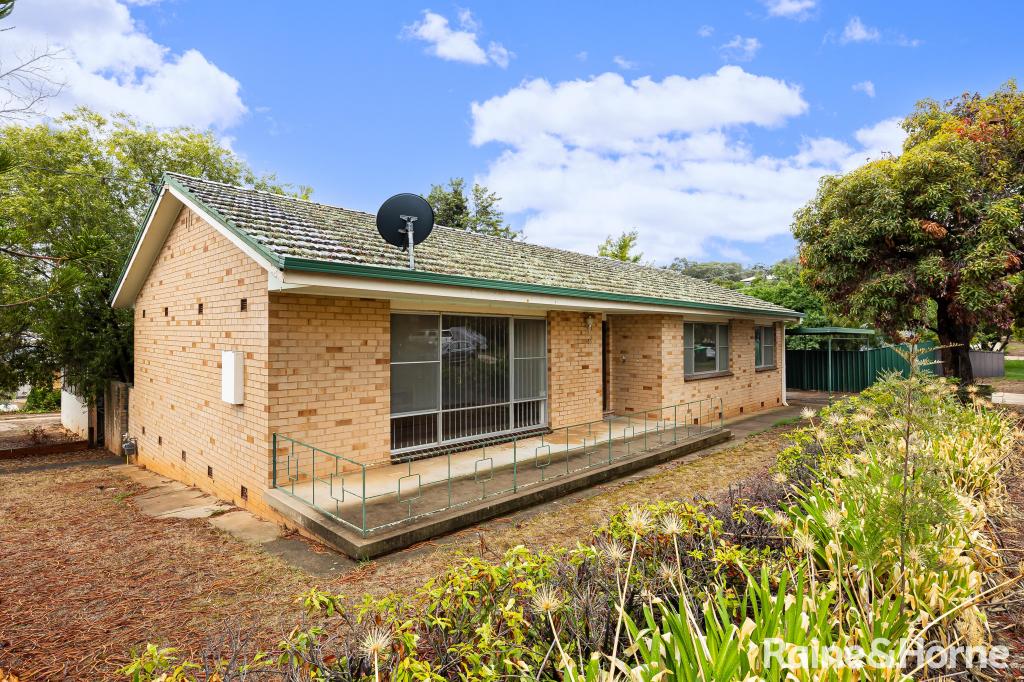 35 Waranga Ave, Mount Austin, NSW 2650