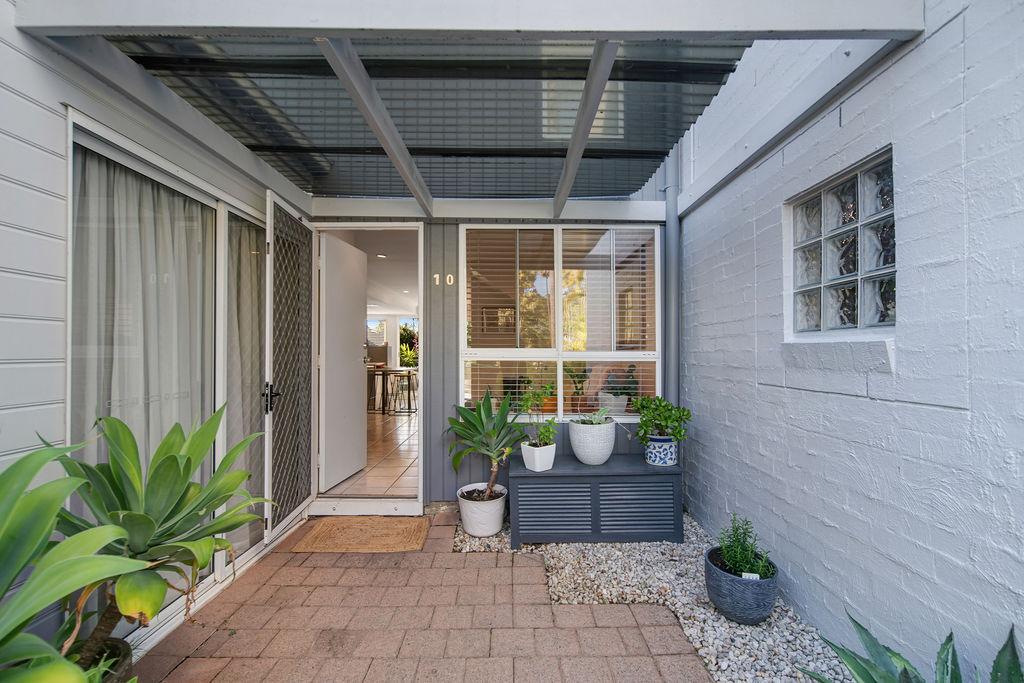 10/1 Poinsettia Ct, Mooloolaba, QLD 4557