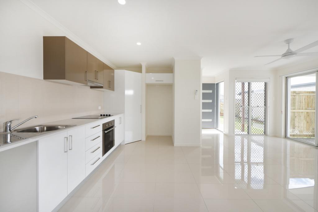 2/61 ADELAIDE CCT, BARINGA, QLD 4551