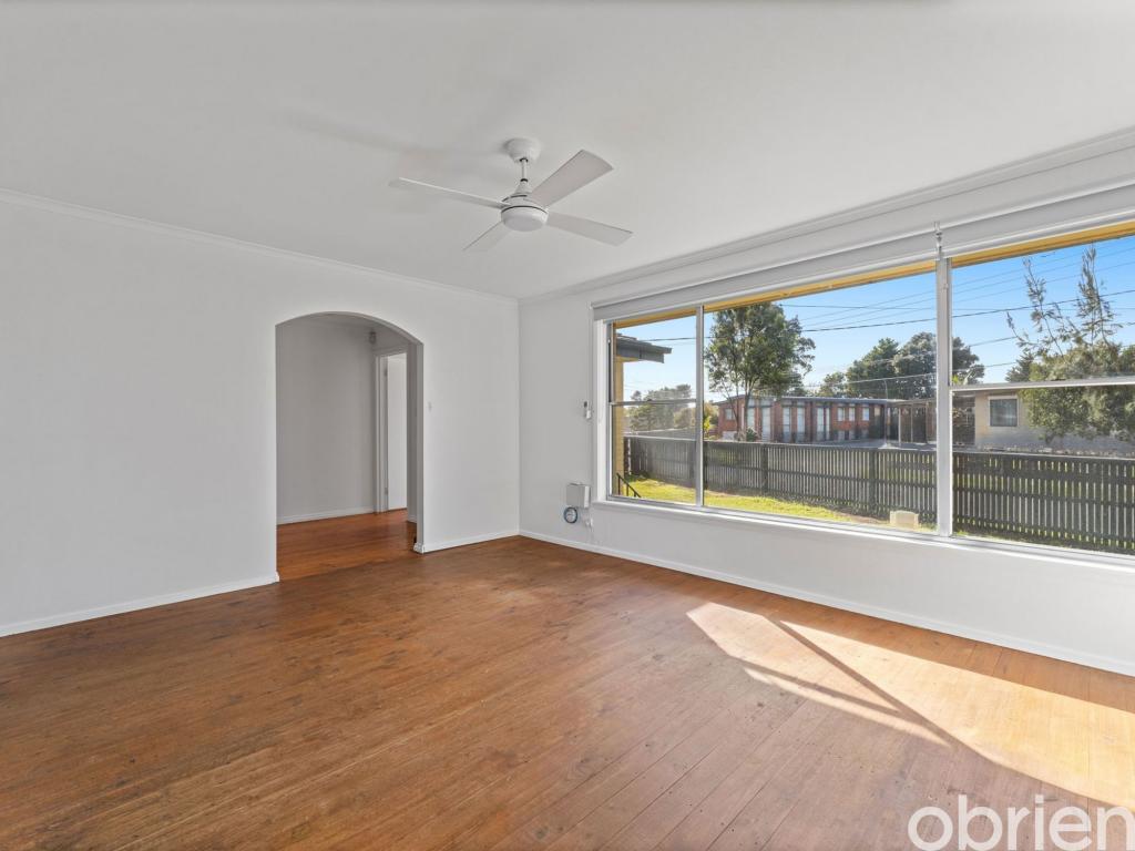 15 Mitre Cres, Frankston North, VIC 3200