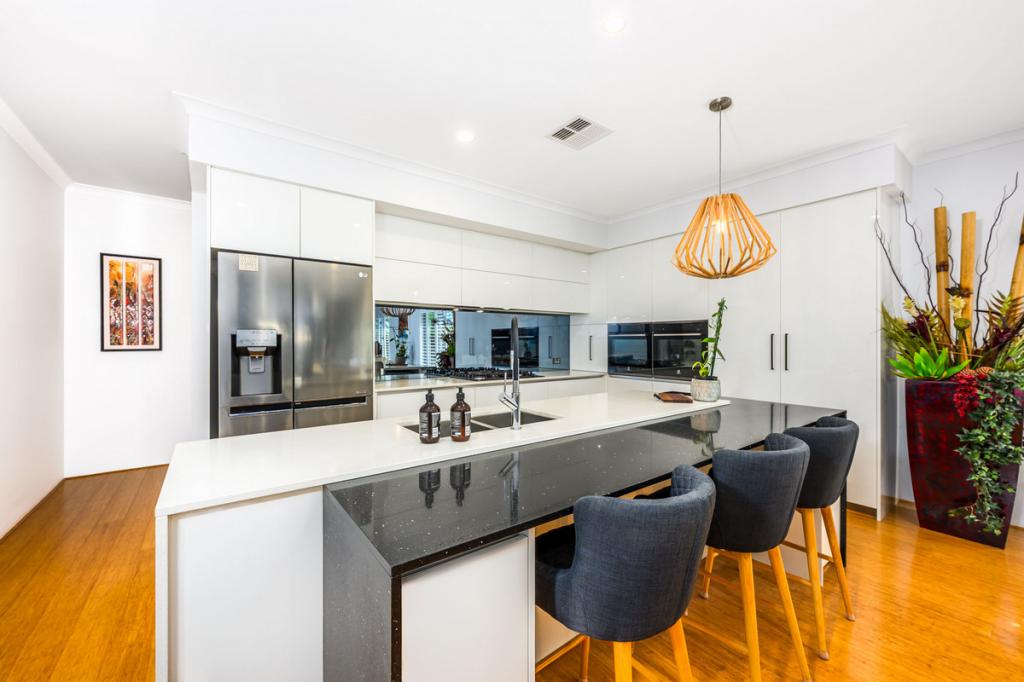 2 Stow Ch, South Yunderup, WA 6208