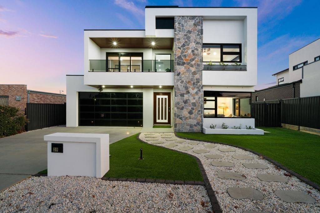39 Robin Boyd Cres, Taylor, ACT 2913