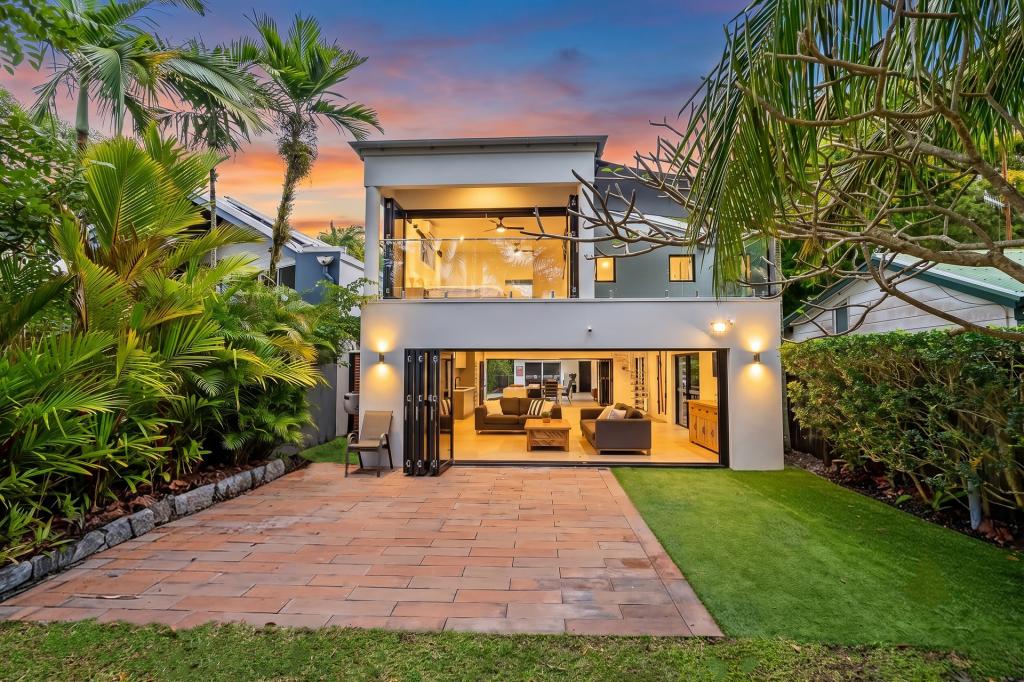 50 Hibiscus Lane, Holloways Beach, QLD 4878