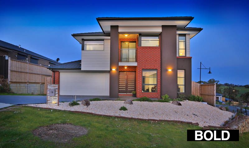 18 Summerhill Dr, Pakenham, VIC 3810