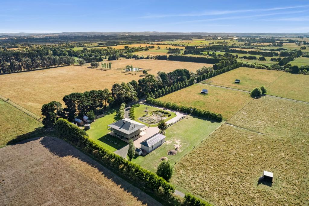 200 Fiddlers Green Rd, Kyneton, VIC 3444