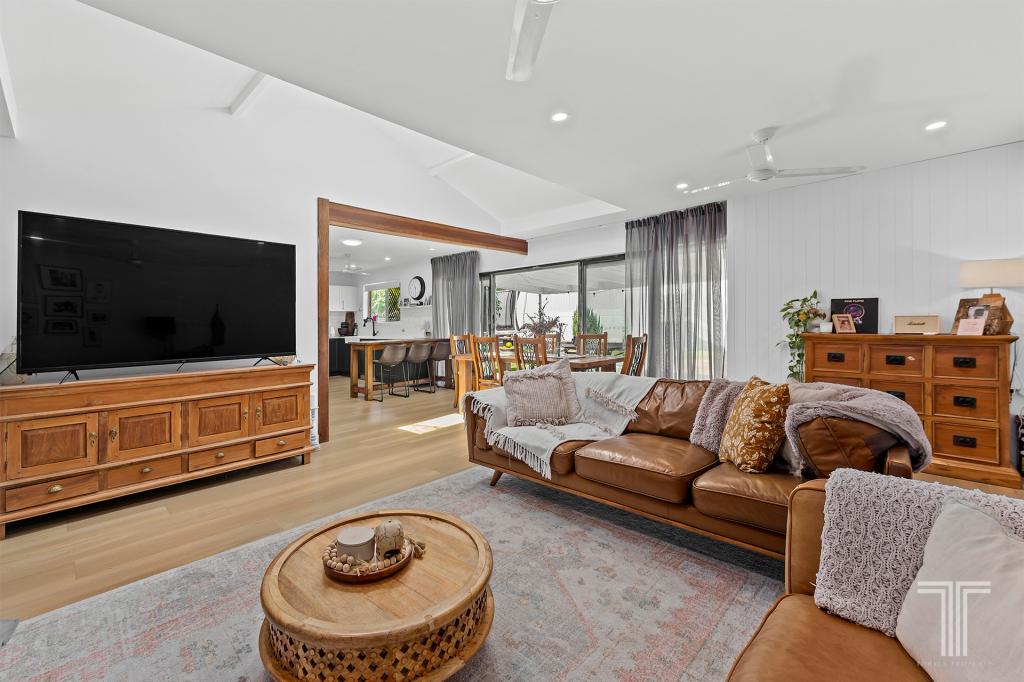 19 Morbani Rd, Rochedale South, QLD 4123