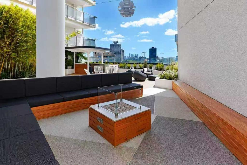 1710/3-5 St Kilda Rd, St Kilda, VIC 3182