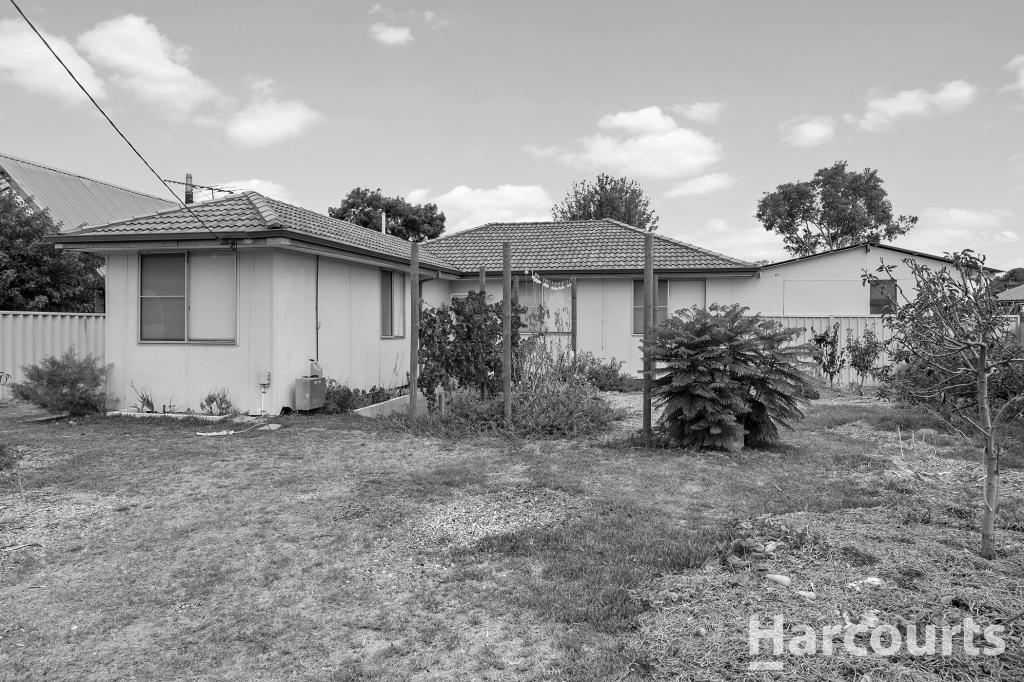 5 Brooking Rd, Coodanup, WA 6210