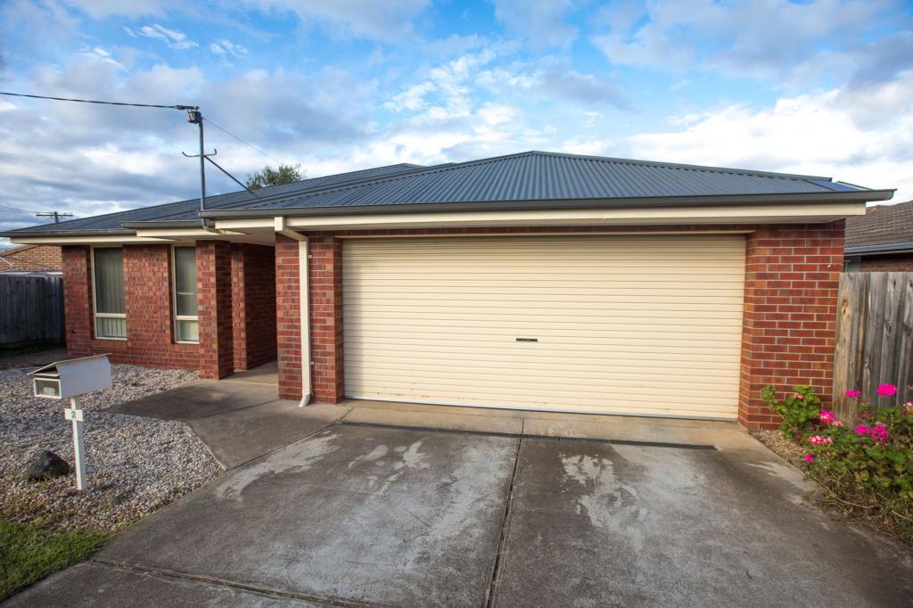 2 Linda Dr, Bacchus Marsh, VIC 3340