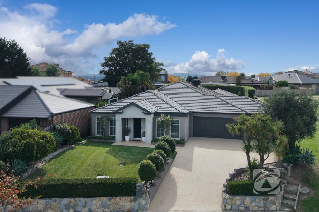 37 Coachwood Cres, Narre Warren, VIC 3805