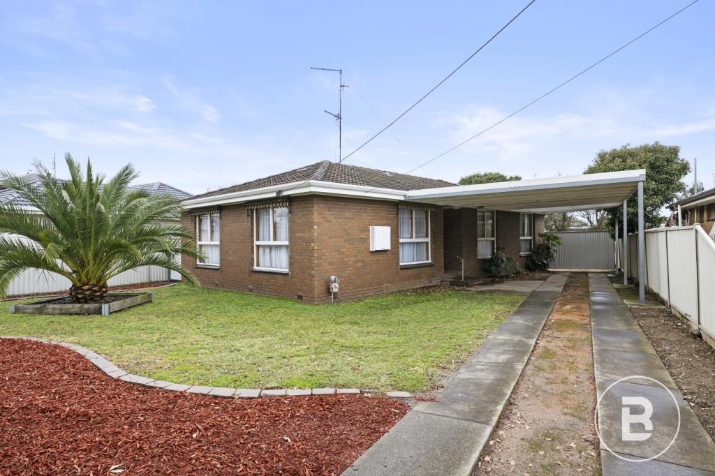 10 CARPENTER ST, WENDOUREE, VIC 3355