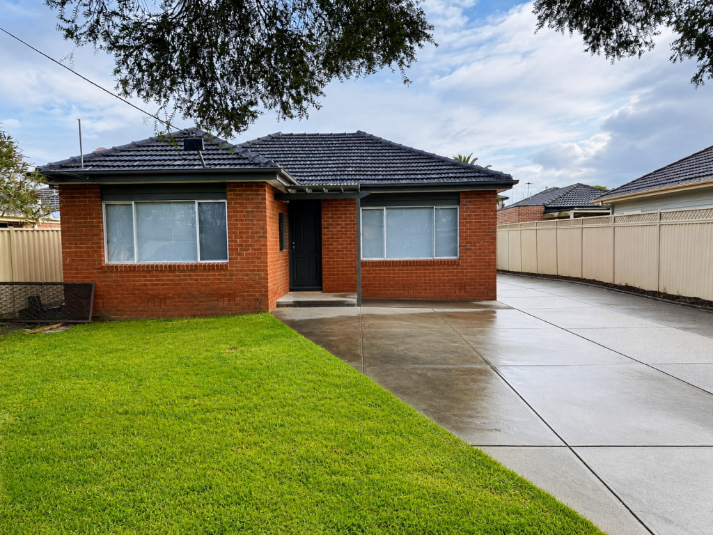 1/3 Pine St, Thomastown, VIC 3074