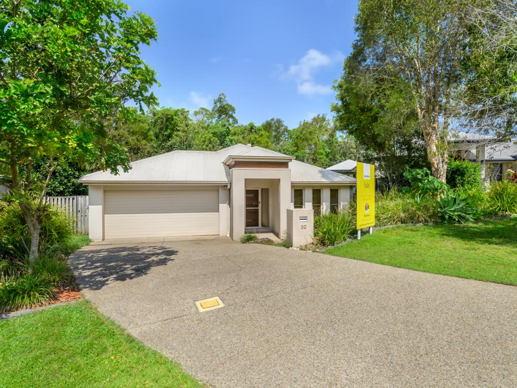 32 Pacha Cl, Coomera, QLD 4209