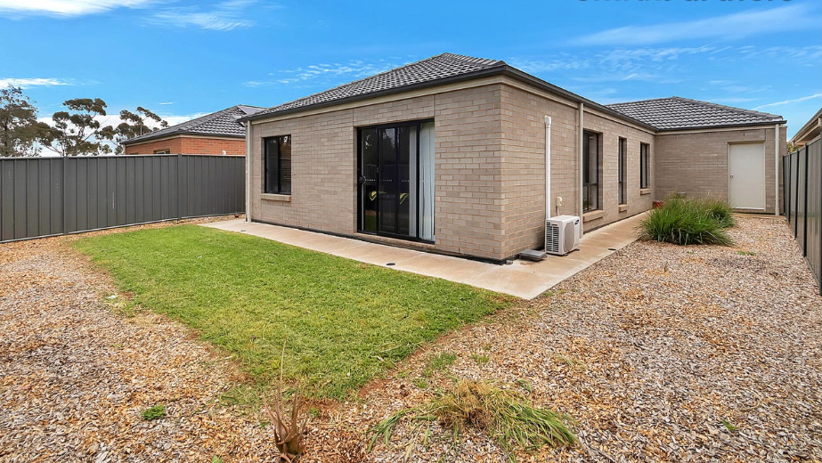 30 Margaret St, Blakeview, SA 5114