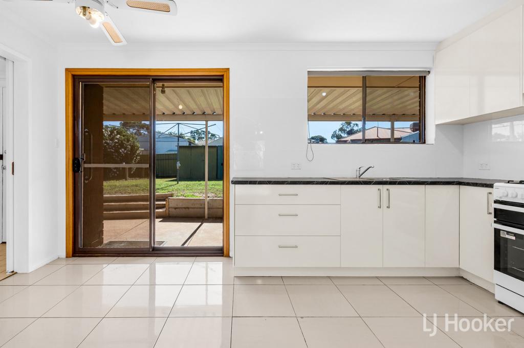23 Tatura Ct, Craigmore, SA 5114