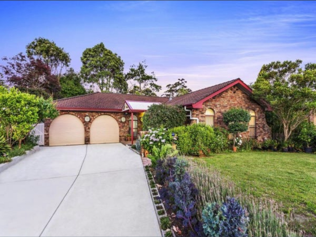 16 KALUMNA CL, CHERRYBROOK, NSW 2126