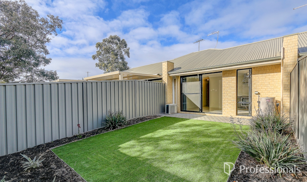 12/6 Strelitzia Ave, Forrestfield, WA 6058