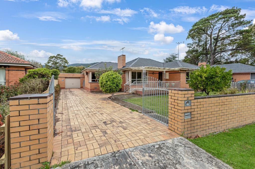 27 Glenfern Rd, Ferntree Gully, VIC 3156