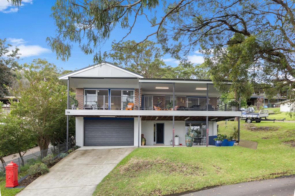 134 Coal Point Rd, Coal Point, NSW 2283