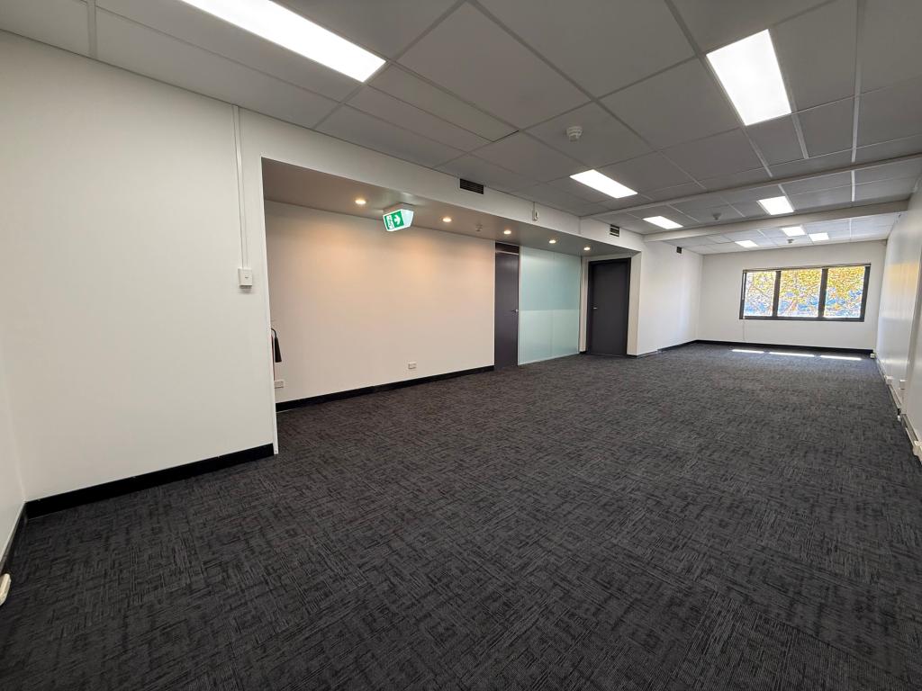 Top Floor/12-16 President Ave, Caringbah, NSW 2229