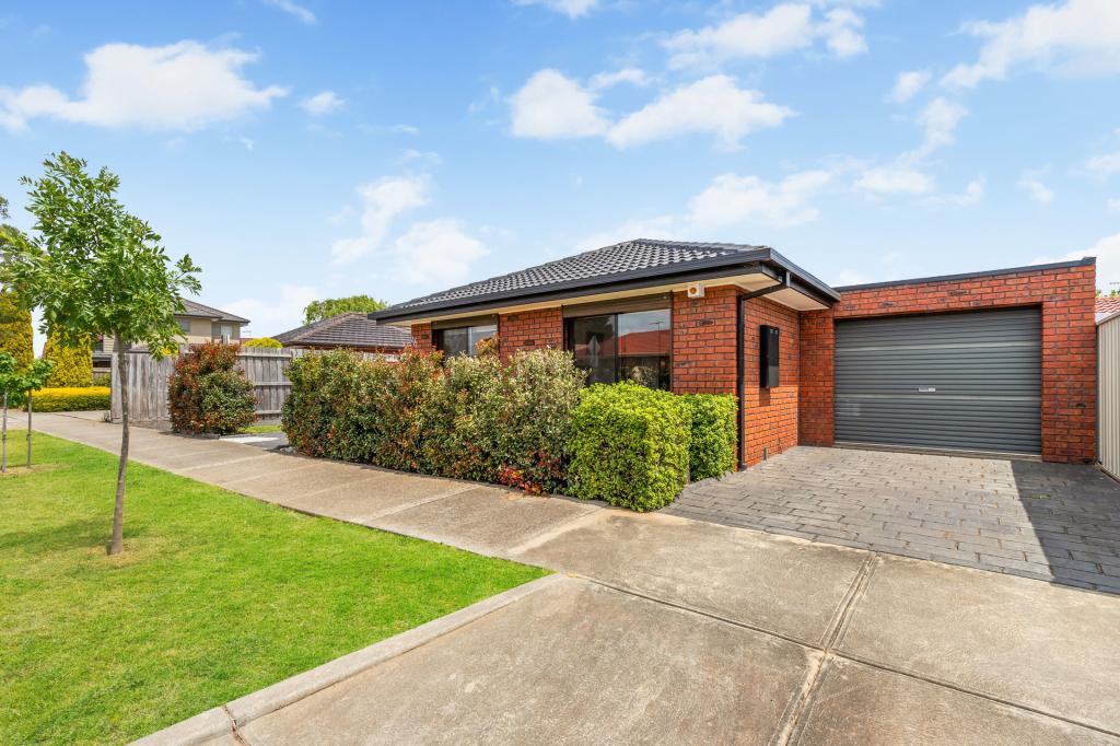 2/2 Young Ct, Delahey, VIC 3037
