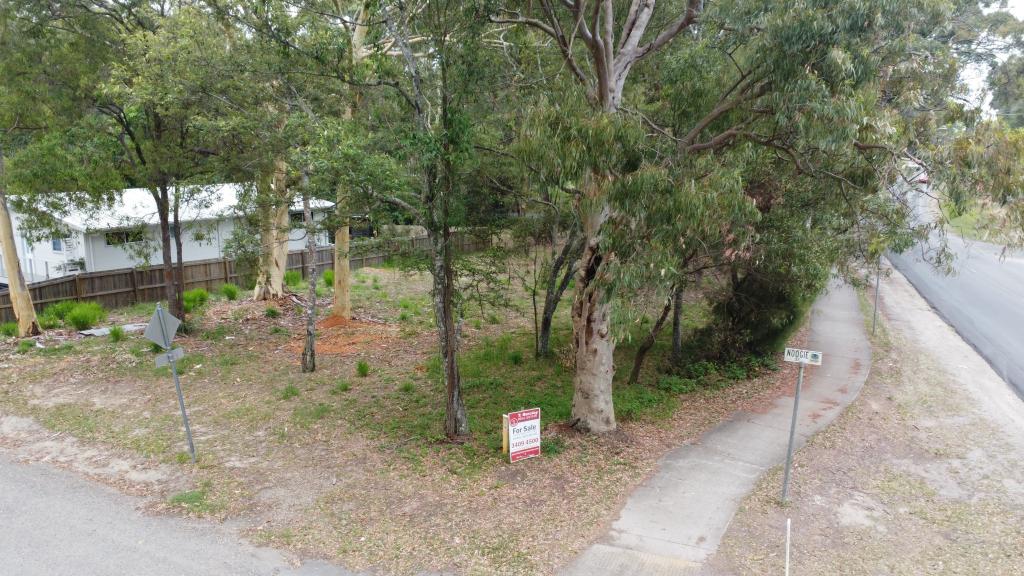 1 Noogie St, Macleay Island, QLD 4184