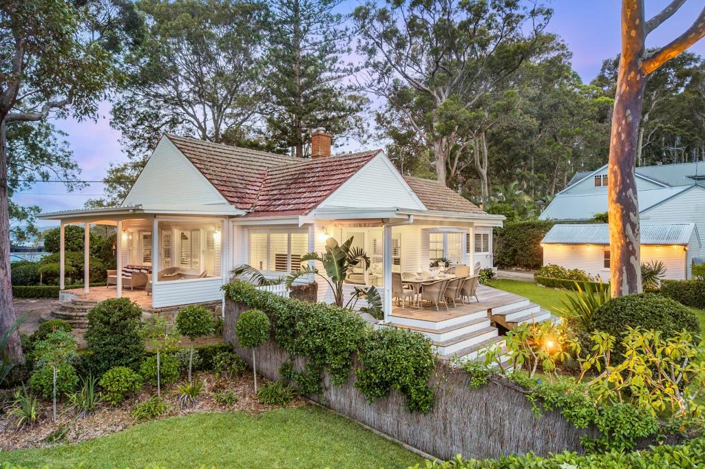 211 HUDSON PDE, CLAREVILLE, NSW 2107