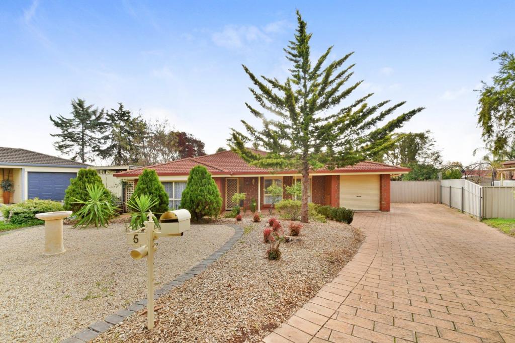 5 Corsair Cl, Seaford Rise, SA 5169