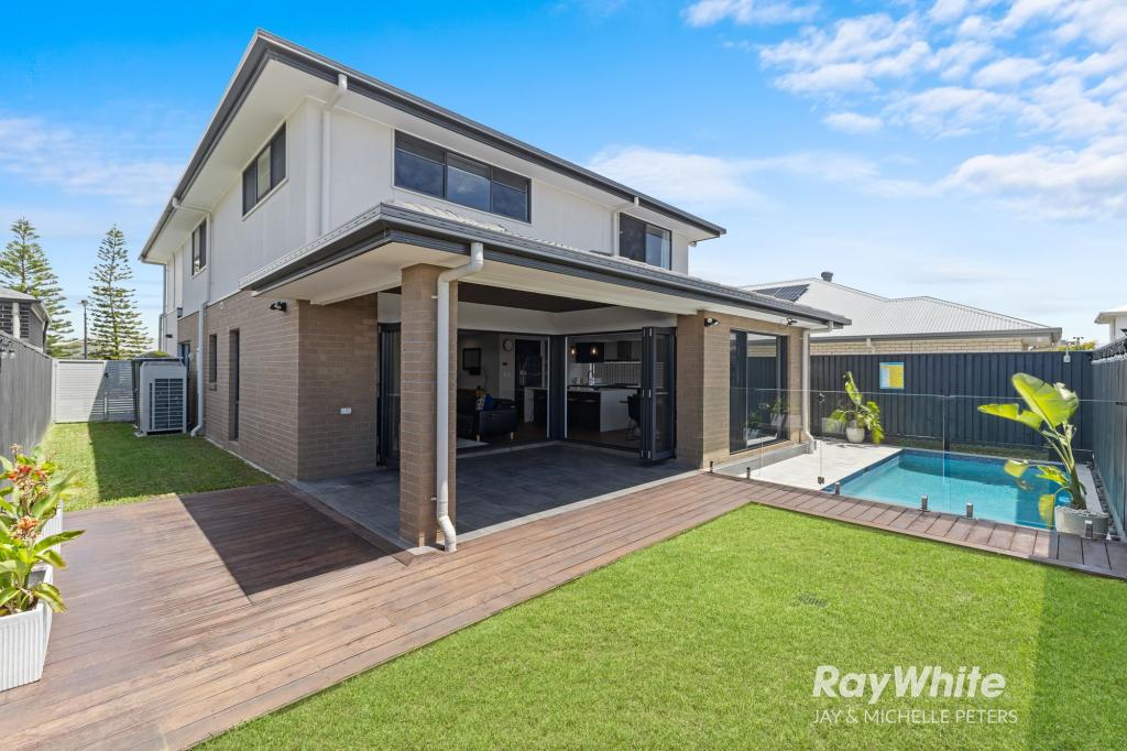 88 Lakeview Prom, Newport, QLD 4020