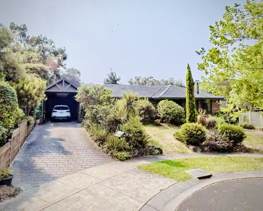 8 Halidon Cl, St Helena, VIC 3088