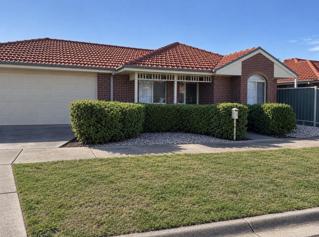 13 Joseph Dr, Hillside, VIC 3037