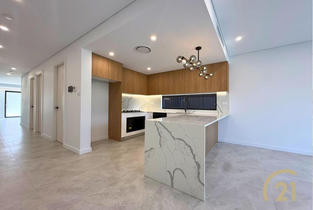 8a Clarence St, Canley Heights, NSW 2166