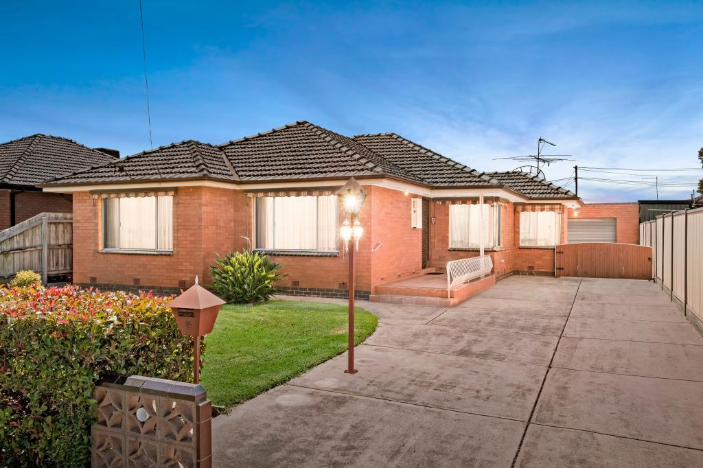 4 Melton Cres, Lalor, VIC 3075