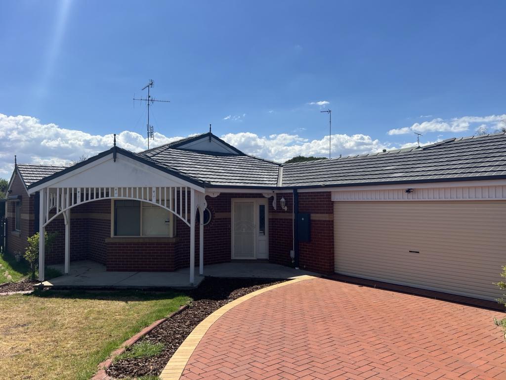 12 Hannan Cres, Leopold, VIC 3224