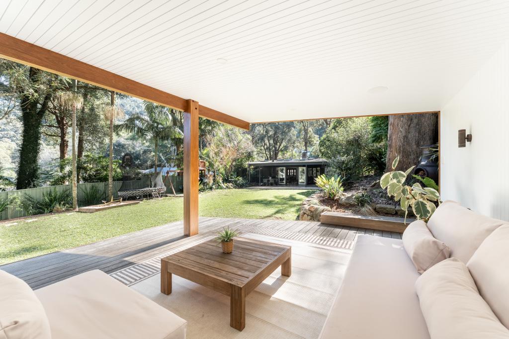 15 Old Coast Rd, Stanwell Park, NSW 2508
