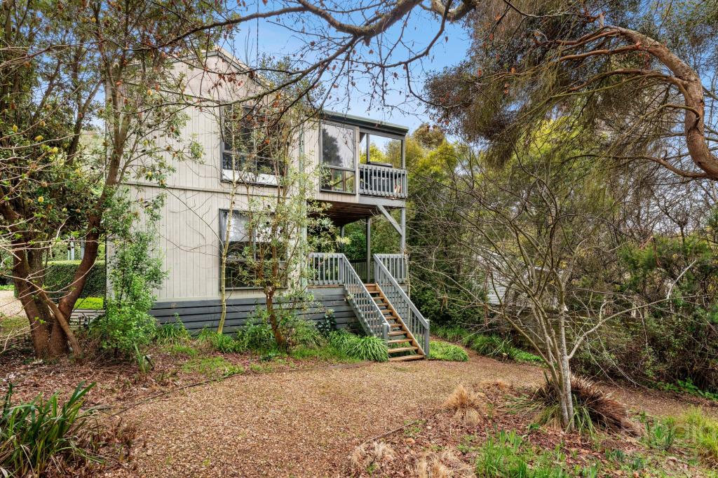 9 Lake Rd, Daylesford, VIC 3460