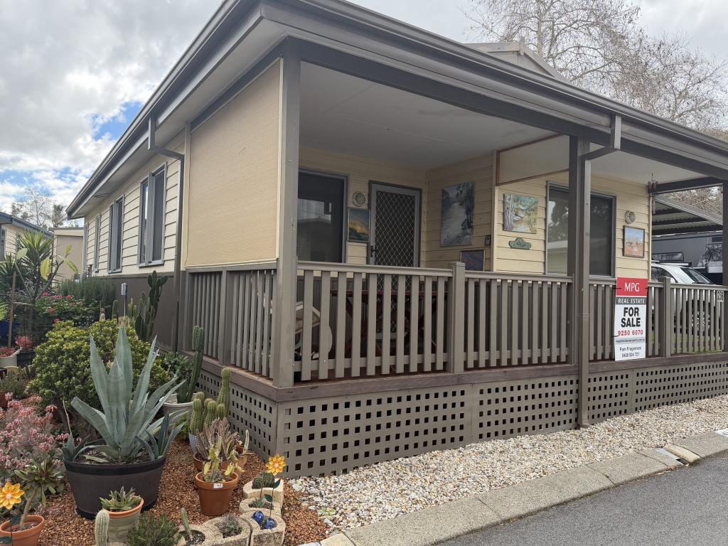 236/91 BENARA RD, CAVERSHAM, WA 6055