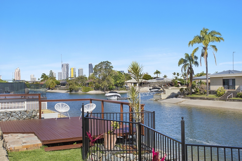 12 San Michele Ct, Broadbeach Waters, QLD 4218