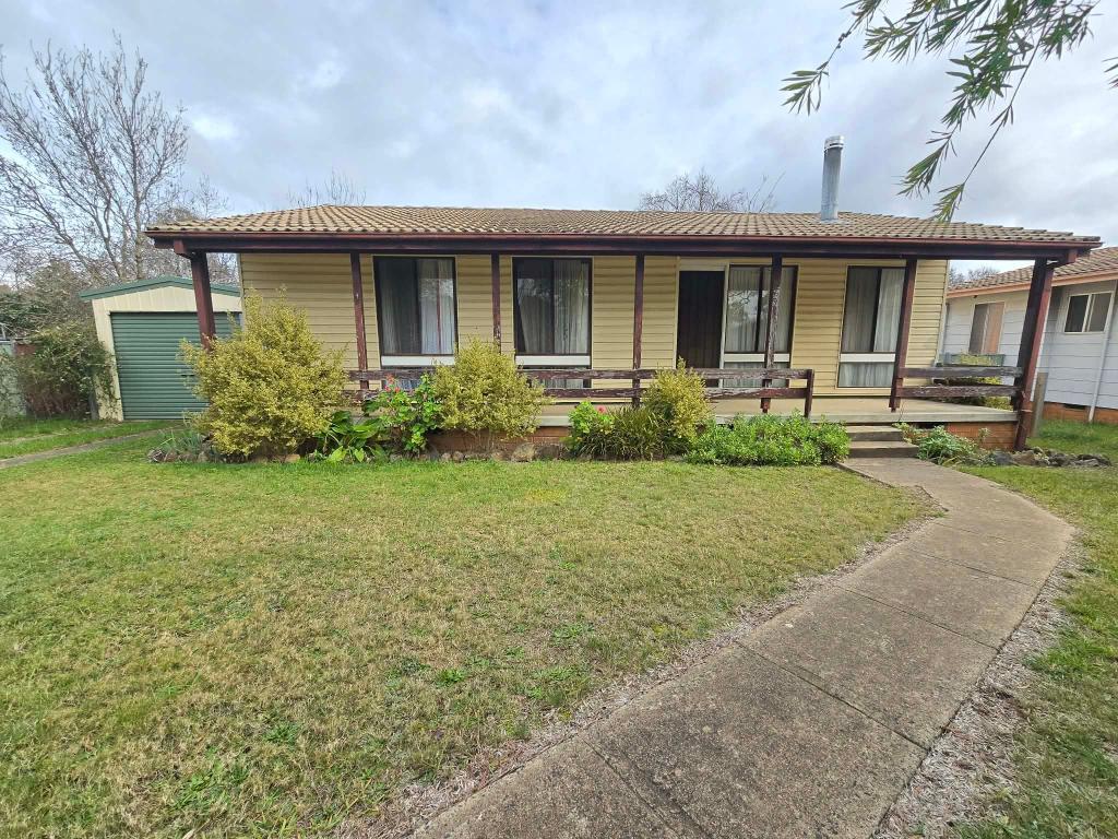 18 Currong Cres, Orange, NSW 2800